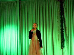 241129Weihnachtsestrade