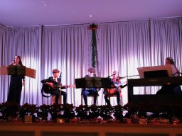 241129Weihnachtsestrade